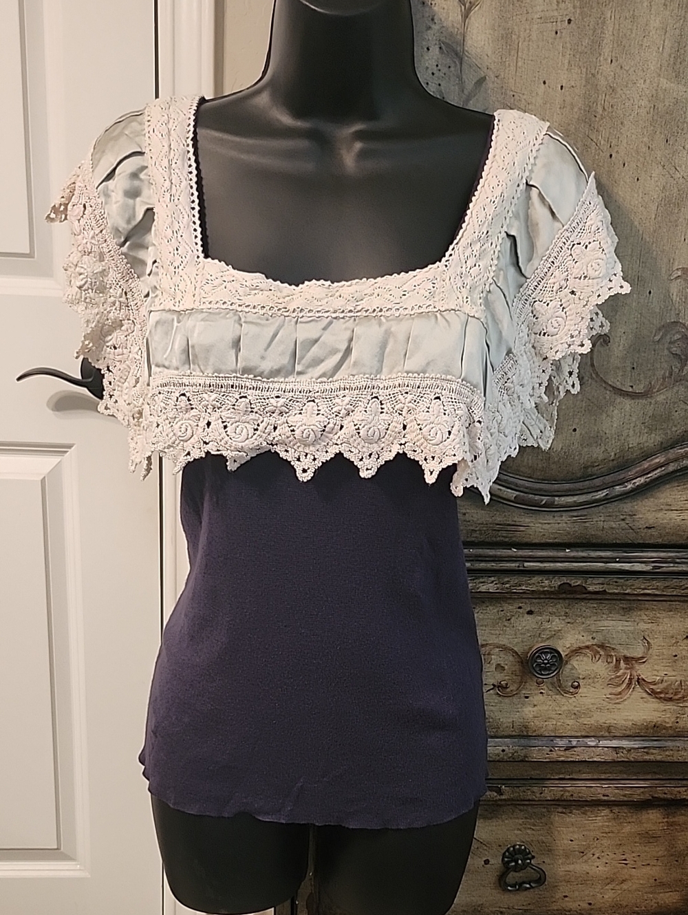 Vintage ANTHRO Knitted & Knotted Cream Pale Blue Silk Yoke Navy Tank